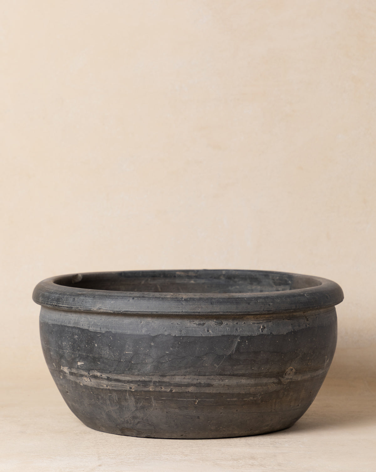 Legend of ASIA, Vintage Gray Ceramic Bowl