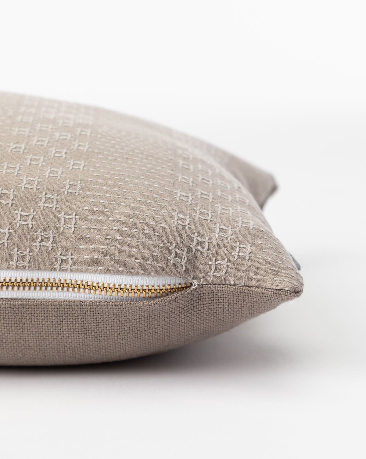 Tangren, Vintage Gray Crosshatch Pillow Cover No. 5