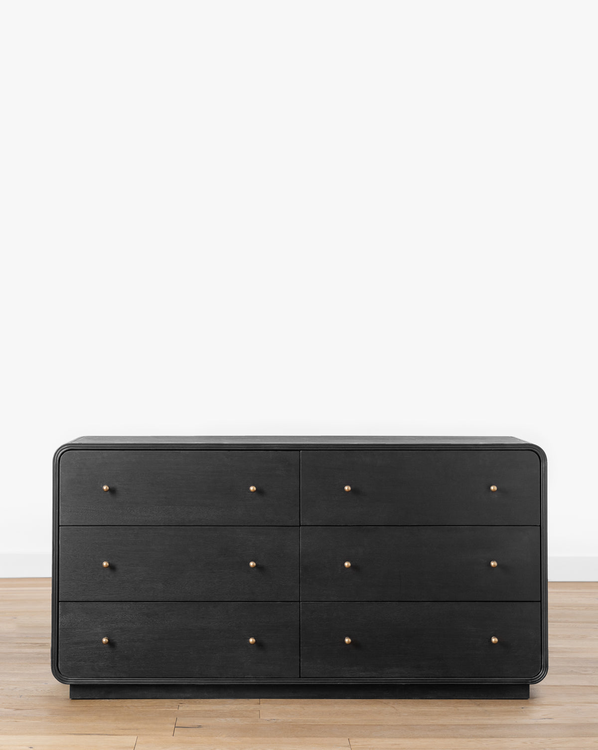 Makerspalm, Wilkins Dresser