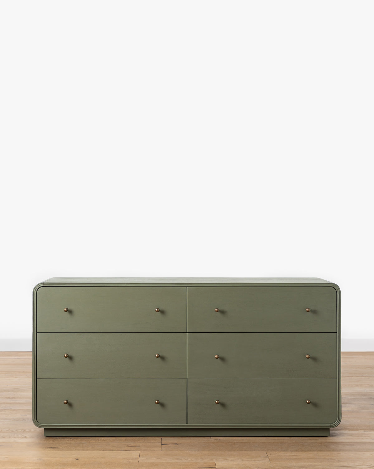 Makerspalm, Wilkins Laurel Dresser