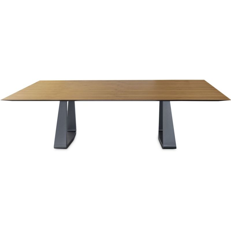 Uultis, Wing Dining Table