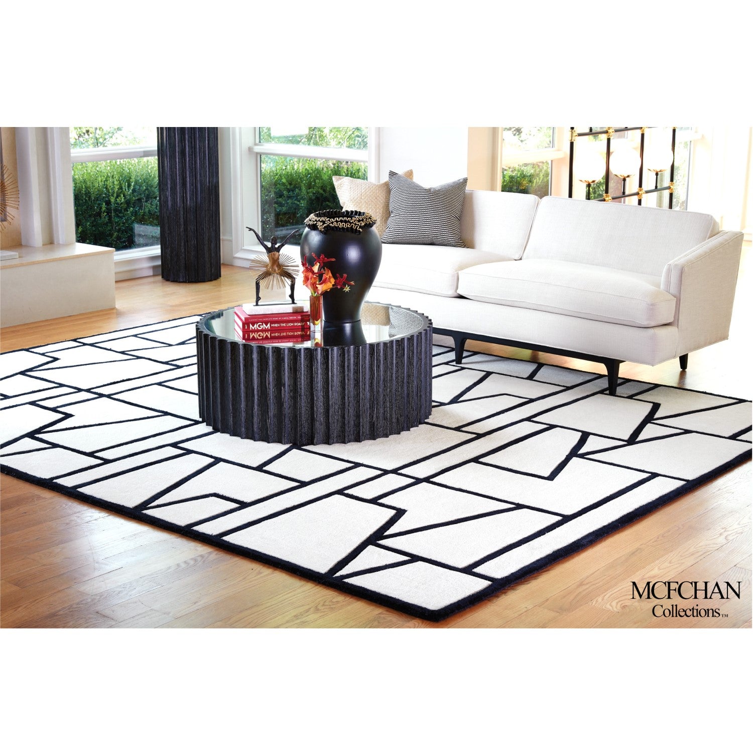 Global Views, Zig Zag Rug - Ivory/Black